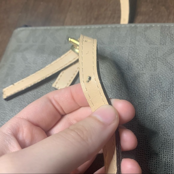 MICHAEL KORS BROWN CREAM TOTE LARGE LOGO BAG PURSE - Picture 11 of 14